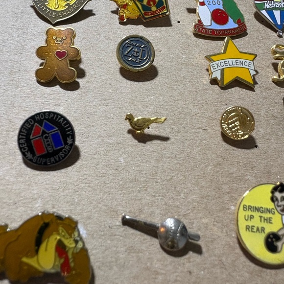 22 Pin Collection - Picture 2 of 4